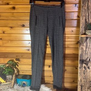 *free with purchase* Trendy houndstooth leggings